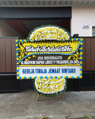 Papan Bunga Duka di Pengadegan
