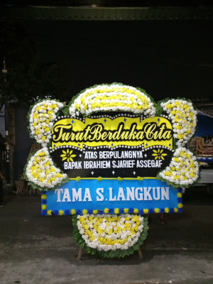 Papan Bunga Duka di Pengadegan